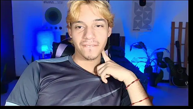 Snapshot of Habel__moretti chatting on 25, 2, 2026 Habel moretti online show from 25, 2, 2026