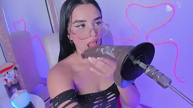 laana foxx online show from 5, 3, 2026