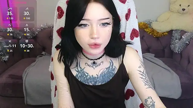 Emma Kirks online show from 23, 12, 2025