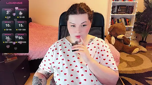 Snapshot of GwenSummers chatting on 22, 3, 2025 GwenSummers online show from 22, 3, 2025