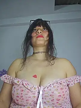 Snapshot of Kitty_Kalifa chatting on 14, 6, 2026 Kitty Kalifa online show from 14, 6, 2026