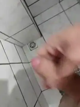 Snapshot of ErectorMen chatting on 28, 10, 2025 ErectorMen online show from 28, 10, 2025