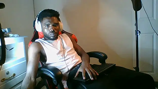 Suamyst 25 online show from 28, 5, 2026