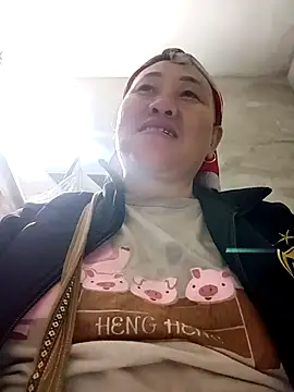 Snapshot of chich-bong chatting on 15, 11, 2025 chich-bong online show from 15, 11, 2025