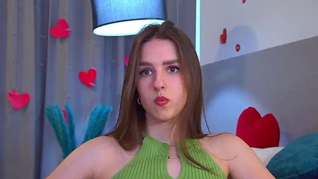Snapshot of AliceAtkins chatting on 6, 7, 2026 AliceAtkins online show from 6, 7, 2026