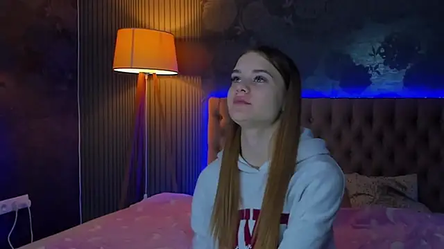 LuisaClover online show from 22, 11, 2025