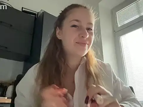 Snapshot of Nicole_Wallker chatting on 28, 10, 2025 Nicole Wallker online show from 28, 10, 2025