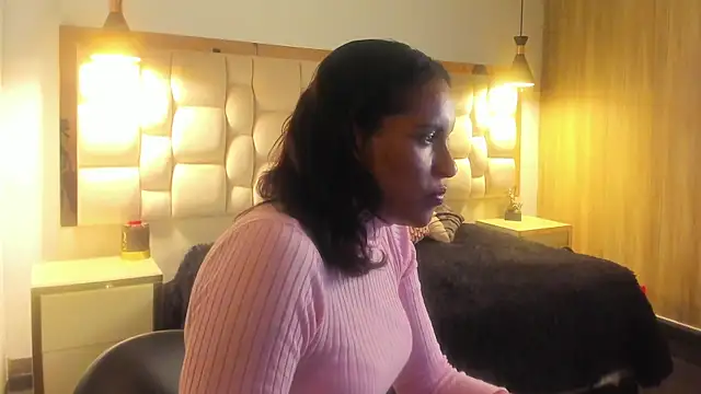 Snapshot of HalimaAhmed chatting on 29, 10, 2025 HalimaAhmed online show from 29, 10, 2025