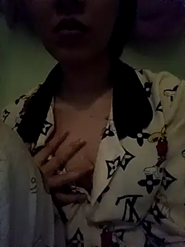 LylyCii69 online show from 28, 10, 2025