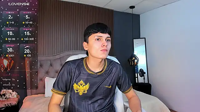 Maxii18  online show from 15, 11, 2025