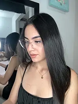 IslaCole online show from 15, 11, 2025