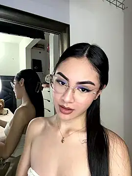 IslaCole online show from 9, 1, 2026