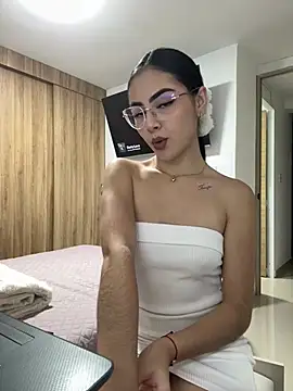 Snapshot of IslaCole chatting on 14, 7, 2026 IslaCole online show from 14, 7, 2026