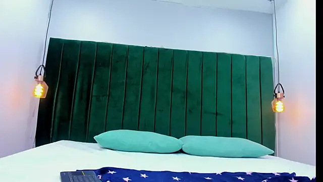 Snapshot of Melody_Horney chatting on 19, 2, 2026 Melody Horney online show from 19, 2, 2026