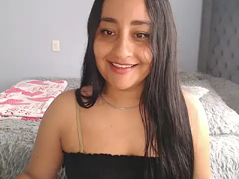 cute8smile online show from 17, 12, 2025