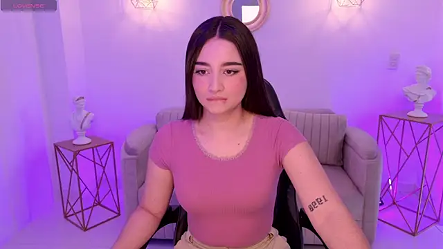 Snapshot of Ariana_Monroe01 chatting on 24, 10, 2025 Ariana Monroe01 online show from 24, 10, 2025