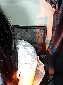 Cherry Le02 online show from 11, 3, 2026