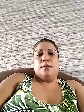 Snapshot of IndianLara chatting on 4, 11, 2025 IndianLara online show from 4, 11, 2025