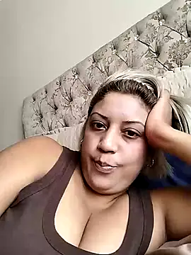 Snapshot of IndianLara chatting on 9, 3, 2026 IndianLara online show from 9, 3, 2026
