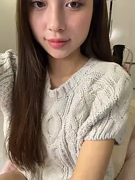 Snapshot of __Lilybae__ chatting on 2, 11, 2025   Lilybae   online show from 2, 11, 2025