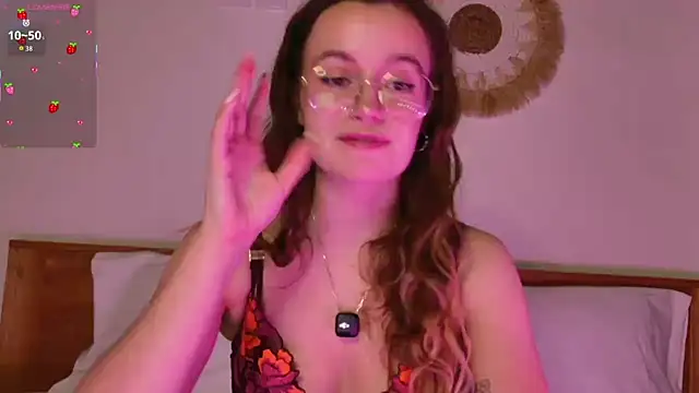 Snapshot of lolatheangel chatting on 28, 2, 2026 lolatheangel online show from 28, 2, 2026