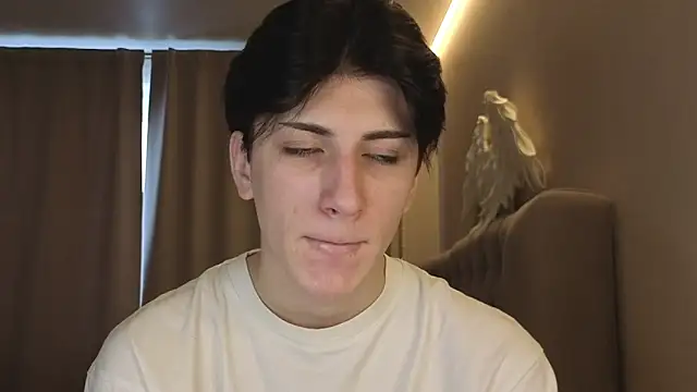 Oliver star boy  online show from 12, 1, 2026