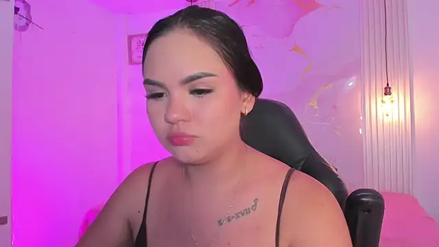 amber white15 online show from 11, 4, 2026