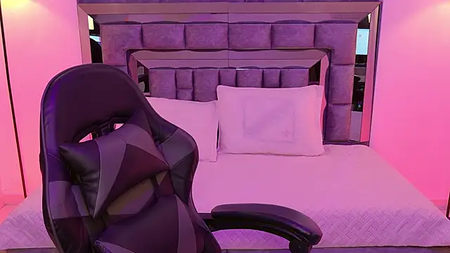 Bella Clark2 online show from 29, 11, 2025