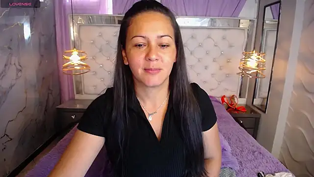 Melissa-roberts online show from 22, 11, 2025