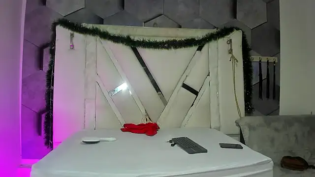 salome mio online show from 18, 12, 2025