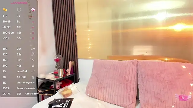 LunaaMorena online show from 19, 11, 2025