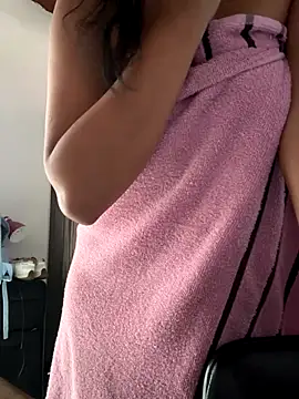 aurora smith7 online show from 8, 11, 2025