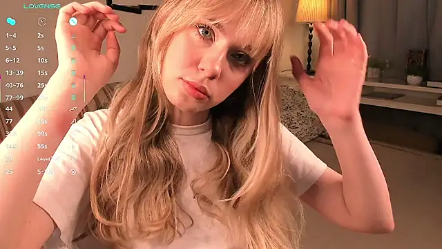 TessaStruble online show from 19, 12, 2025