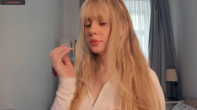 Snapshot of TessaStruble chatting on 13, 2, 2026 TessaStruble online show from 13, 2, 2026