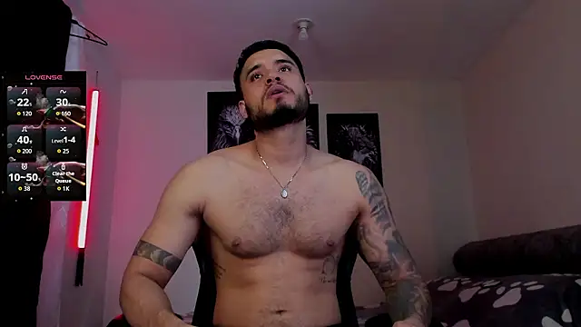 AUSTINN TORRES online show from 6, 2, 2026