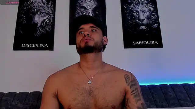 Snapshot of AUSTINN_TORRES chatting on 28, 5, 2026 AUSTINN TORRES online show from 28, 5, 2026