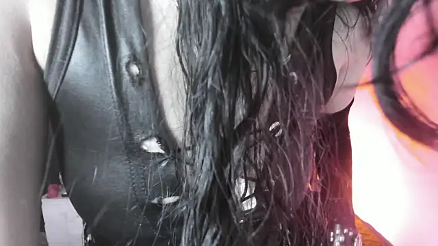 Yueeclipsa online show from 9, 11, 2025