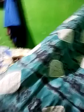 Snapshot of manosi98 chatting on 2, 11, 2025 manosi98 online show from 2, 11, 2025