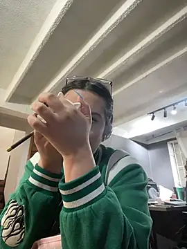 Kloe Novoa online show from 18, 11, 2025