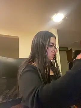 Kloe Novoa online show from 14, 4, 2026