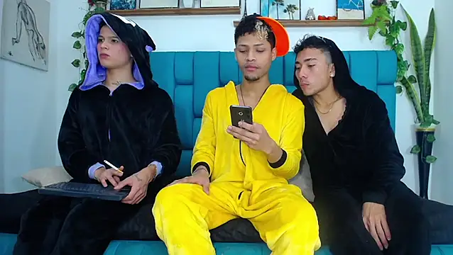 Hot Boys Latinos X online show from 8, 1, 2026