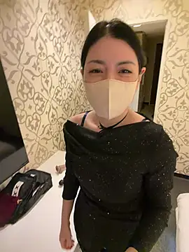 akimix xoxo online show from 15, 4, 2026