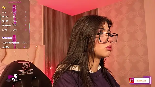 MAIILY TAY online show from 27, 2, 2026