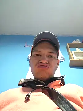 Snapshot of Ojitosbrrr chatting on 4, 11, 2025 Ojitosbrrr online show from 4, 11, 2025