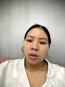 Snapshot of Milk_xx chatting on 3, 11, 2025 Milk xx online show from 3, 11, 2025