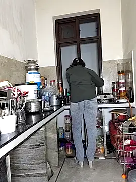 Heena-143 online show from 3, 4, 2026