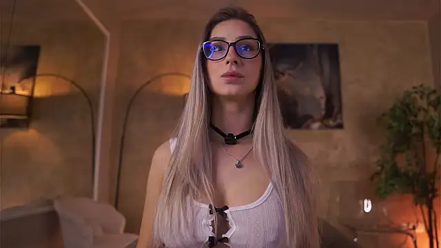 MaddieBryggs online show from 1, 2, 2026