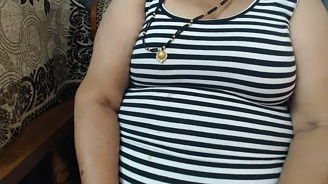 Snapshot of TABOOBREAKERS chatting on 1, 2, 2025 TABOOBREAKERS online show from 1, 2, 2025