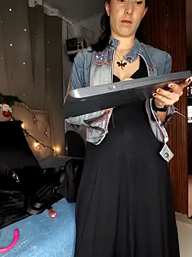 eva delight  online show from 16, 12, 2025