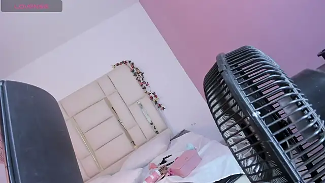 Maxxine VX online show from 22, 11, 2025